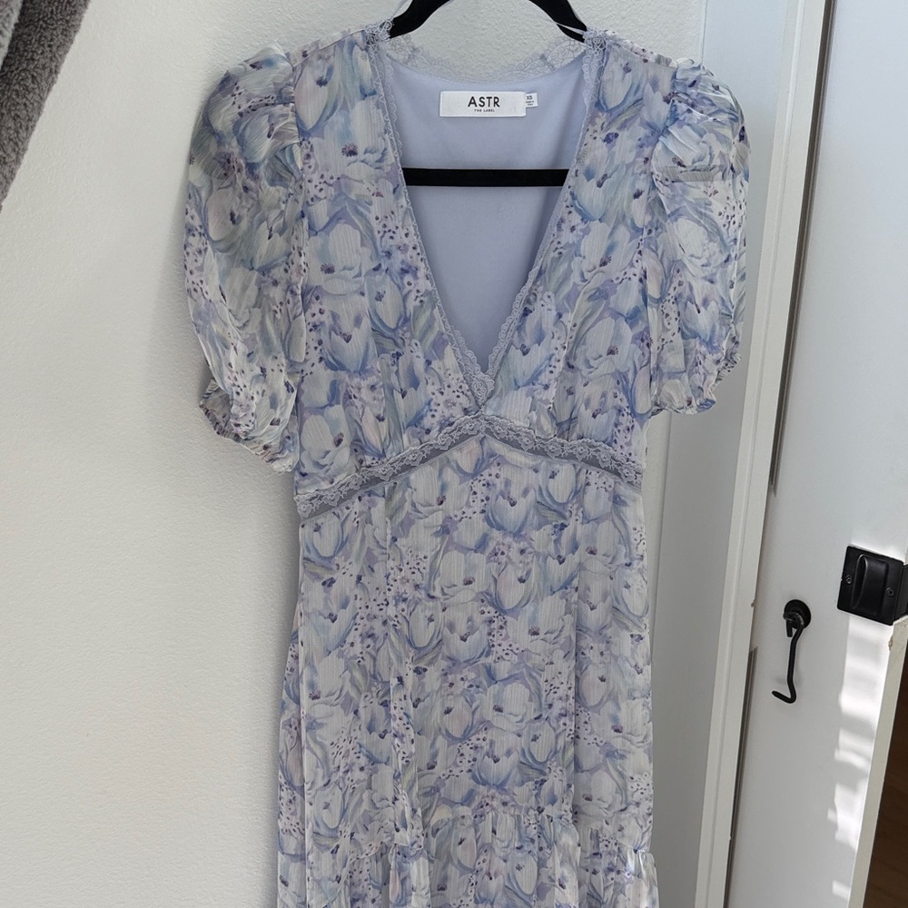 ASTR Lavender Floral Midi Dress